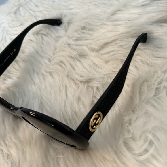 NEW GUCCI SUNGLASSES GG0101S 001 WOMEN ROUND GUCCI GG0101S BLACK Glitter Details main image 6
